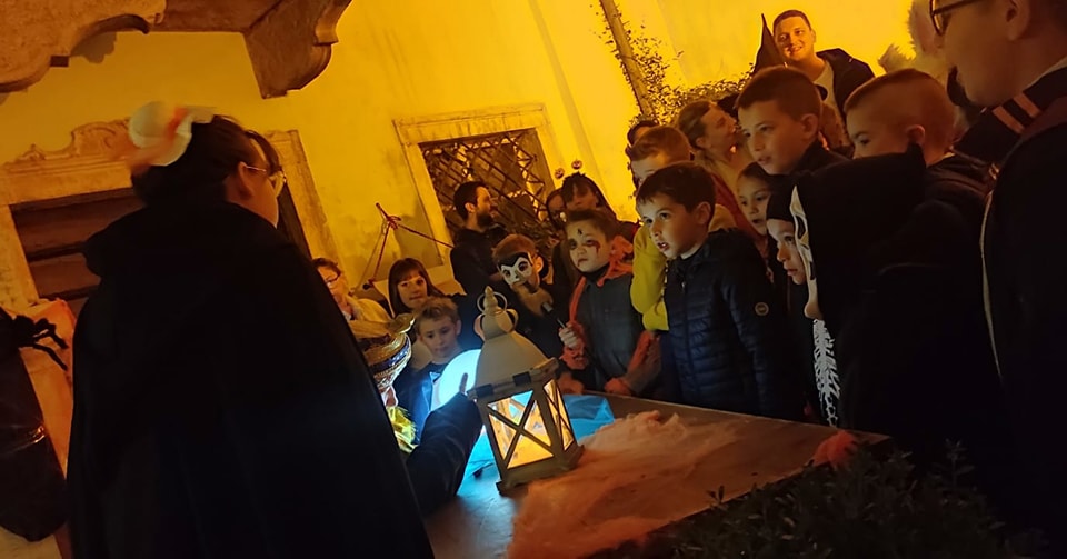 Halloween nei palazzi barocchi di Ala è diventato ormai uno degli appuntamenti più gettonati di ottobre in Trentino!