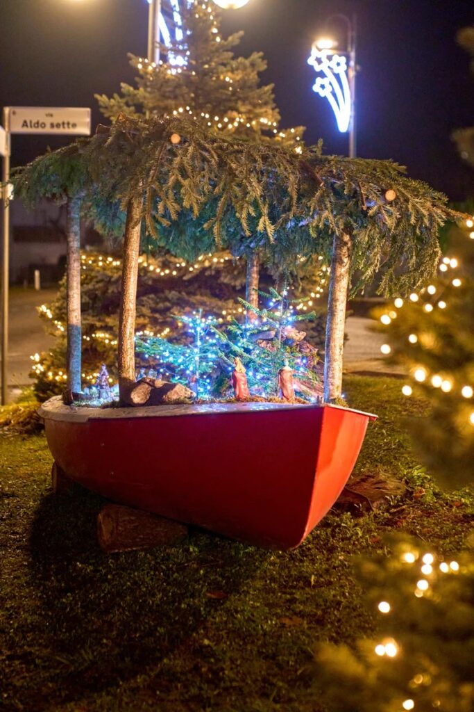 La Via delle Barche a Baitoni è uno degli eventi di spicco del Natale nelle Giudicarie e in Valle del CHiese